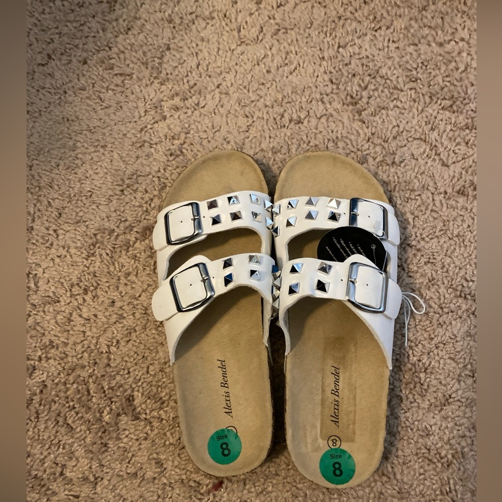 NEW Alexis Bendel Kylie-200L White Size 8 Comfort Studded Double Buckle Sandals